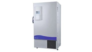 Die neuen Ultra-Tiefkühlschränke ULT von Fisher Scientific lagern extrem temperatursensitive Proben bei minus 86ºC.  (Bild: Fisher Scientific)