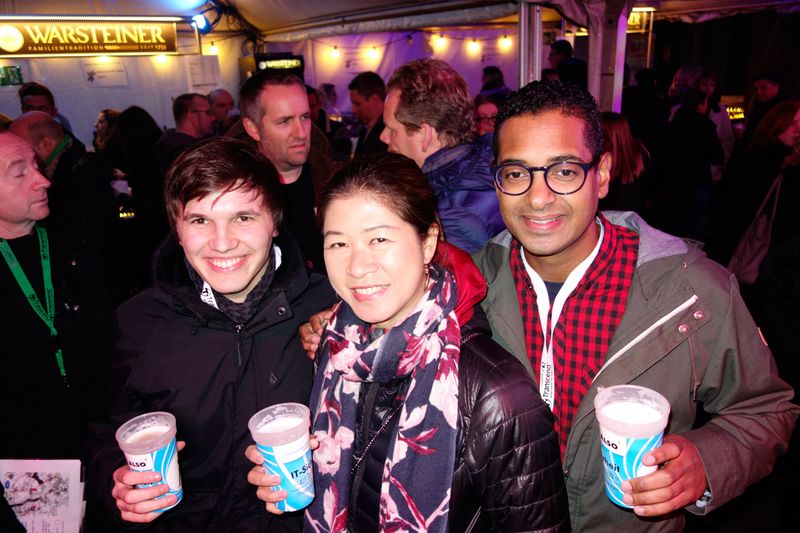 Amanda Chen, DDC mit ihrem Team. (Bild: IT-BUSINESS)