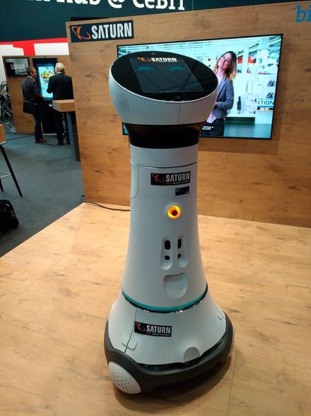 Dieser Roboter ist bei Saturn bereits im Einsatz. (Robert Horn)
