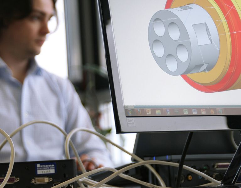 Kundenspezifische Entwicklungen bilden einen Schwerpunkt. (Bild: Escha)