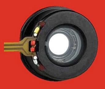 Bild 2: Die Flüssiglinse von Optotune verändert ihre Krümmung durch elektrische Spannung und ermöglicht so das Scharfstellen in Millisekunden.(Bild:  Vision & Control)