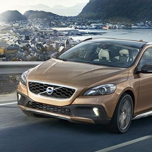 Erstmals zu sehen ist der Volvo V40 Cross Country dieser Tage auf dem Autosalon in Paris.
