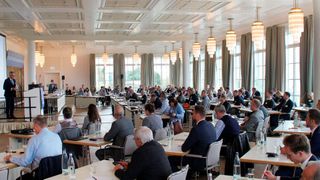 Der 14. Deutsche Autorechtstag auf dem Petersberg bei Bonn bietet für die Autobranche wieder ein spannendes Programm mit Vorträgen zu aktuellen rechtlichen Fragen und Entwicklungen. (Bild: Deutscher Autorechtstag)