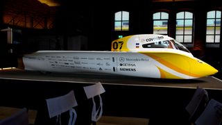 Mit 5,80 Metern ist der neue „Æthon“ knapp einen Meter länger als sein Vorgänger „Covestro Adelie“ – und hat dazu mit sechs Quadratmetern Solarfläche rund zwei Quadratmeter mehr davon als bisher.  (Bild: Covestro)