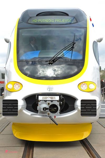 Frontansicht des ZFBH Regional EMU von Koncar Electrical Industry Inc.  (Bild: Berliner Messe)