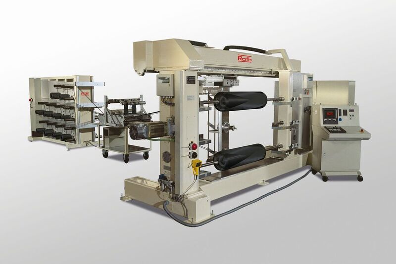 Die Filament Winding Maschine Typ 1 mit modernster Steuerungstechnik von Roth Composite Machinery ist, wie es heißt, die meistverkaufte Maschine ihrer Art weltweit. (Roth)