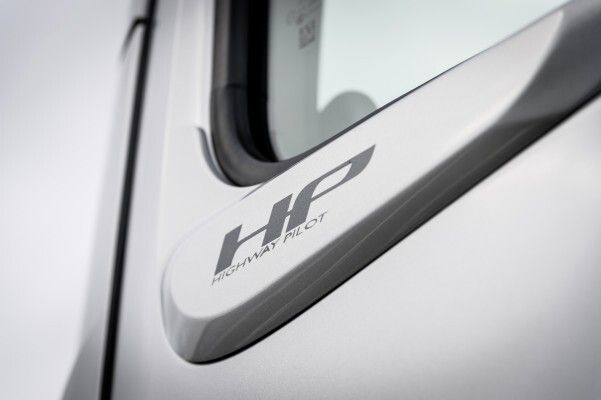 Der Mercedes-Benz Future Truck 2025: Weltpremiere der spektakulären Studie des Lkw von morgen – autonome Fahrt in eine faszinierende Zukunft (Mercedes-Benz)