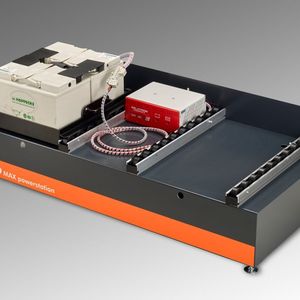 Durch paralleles Laden an der MAX powerstation ist ein ständiges Arbeiten mit dem mobilen Arbeitsplatz ohne Unterbrechung möglich.