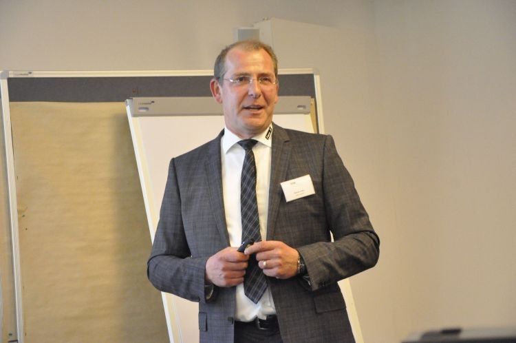 Rainer Linke, Geschäftsführer Two S, begrüßte die Teilnehmer. (Foto: Richter)