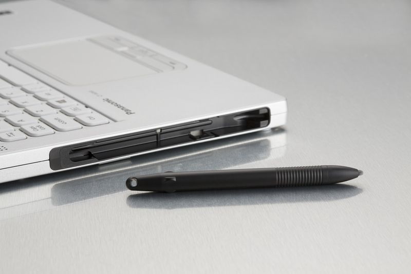 Spitzer Stift für Notizen. (Bild: Panasonic)