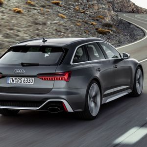 (Audi)