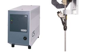 Die neue stationäre Schraubspindel SEV-E und die Steuerung C5V ergänzen sich optimal bei Schraubfällen an schwer zugänglichen Stellen. (Bild: Weber)