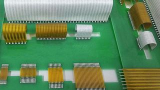 Anwendung finden die Verbindungsstücke z.B. in Elektrogeräten, Telekommunikationssystemen, Industrieelektronik, Militäranwendungen sowie in der Luft- und Raumfahrt.  (Snyn Electronics)