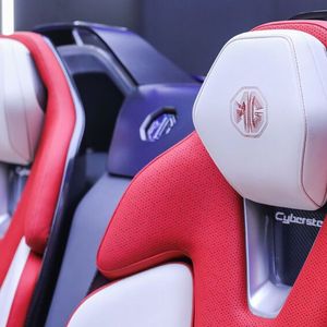 Der MG wartet mit futuristischen Sportsitzen auf. (Bild:  MG)