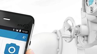 Digitale Module wie die Auma Assistant App helfen dem Anlagenbetreiber, Prozesse rund um Auma Stellantriebe zu optimieren und Zeit und Kosten zu sparen. (Bild: Auma Riester)