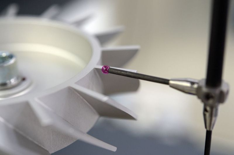 In der Messtechnik, der Antriebstechnik oder auch der Laserstrahlquellen steigt kontinuierlich die Qualität von Werkzeugmaschinen. (Messe Hannover)