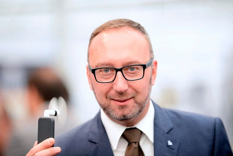 Hans-Jürgen Witfeld, Leiter Vertrieb bei Herweck, trotzt der Hitze. (Herweck)