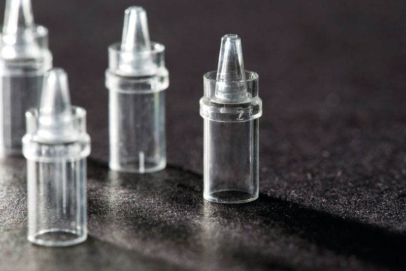 Die filigranen Nadelhalter, die ein Schussgewicht von lediglich 0,08 g und zudem noch unterschiedliche Wanddicken aufweisen, erfordern eine präzise Prozessführung. (Engel)