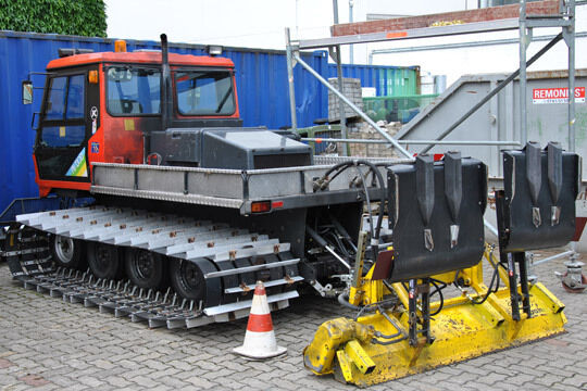 Vom Pistenbulli bis zum Doppeldeckerbus: Bei Rolf Bauer kann fast alles repariert und instandgesetzt werden. (»kfz-betrieb«)