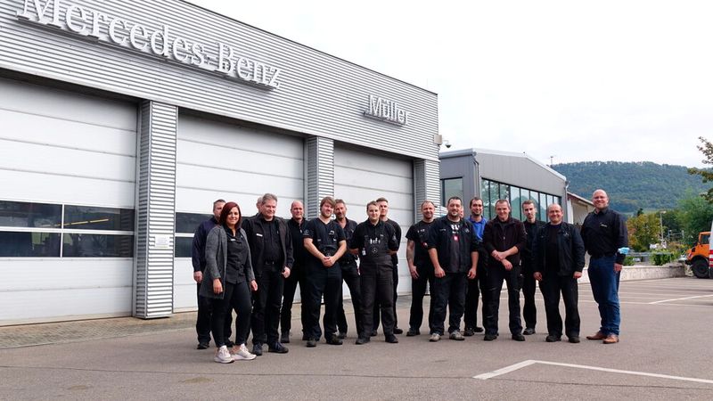 Die Wilhelm-Müller-Mannschaft hat sich die Top-Ten-Platzierung beim Service Award durch Fleiß und Kreativität verdient. (Bild: Rosenow/»kfz-betrieb«)