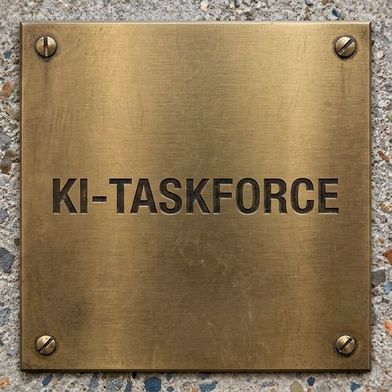 Die Regierung Merz will mit einer KI-Taskforce ihre KI-Kompetenzen bündeln. (Bild: Gemini / KI-generiert)