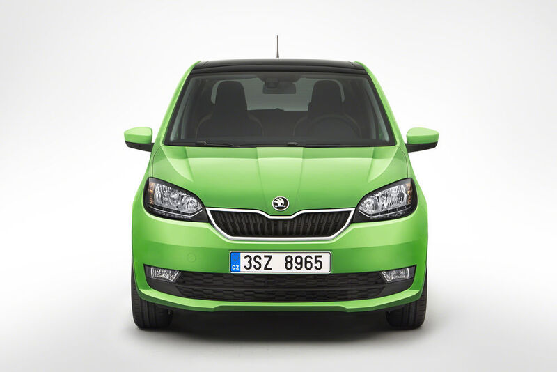 Die Frontpartie des Citigo erhält unter anderem eine neue Motorhaube, einen neu gestalteten Kühlergrill und einen modifizierten Stoßfänger. Die vorderen Scheinwerfer sind mit einem LED-Tagfahrlicht ausgestattet. (Skoda)