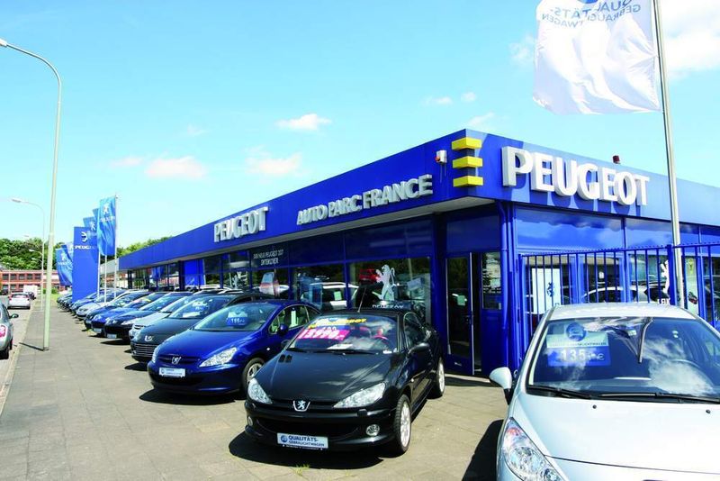 Seit 2005 gibt es diese APF-Filiale in Krefeld für die PSA-Marken Peugeot und Citroën. (Archiv: Vogel Business Media)