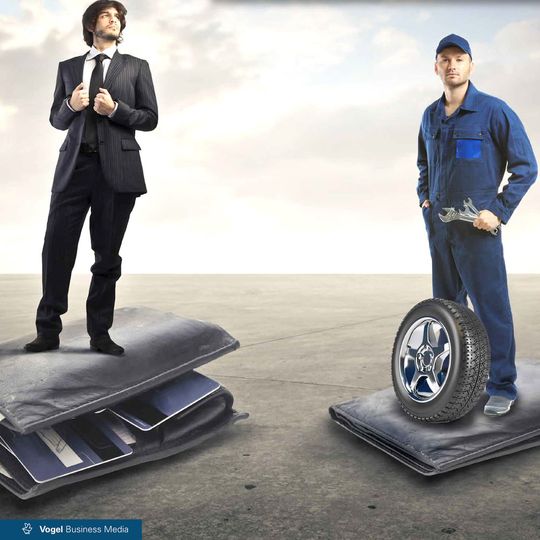 Das Arbeitsklima in Deutschlands Autohäusern passt laut »kfz-betrieb«-Gehaltsreport 2018 zwar. Trotzdem sind bis zu drei Viertel der Beschäftigten offen für den Wechsel zu einem anderen Arbeitgeber.(Bild:  VBM)