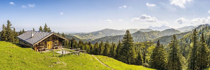 Der Besucherandrang stellt den bayerischen Tourismus vor große Herausforderungen. Der Besucherandrang stellt den bayerischen Tourismus vor große Herausforderungen.