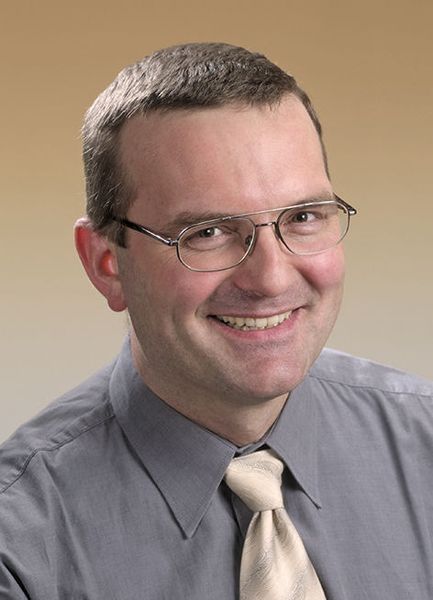 Jürgen Steger, Gruppenleiter Walzverfahren am Fraunhofer-Institut für Werkzeugmaschinen und Umformtechnik IWU in Chemnitz, wird das Querwalzen von Leichtmetallen beleuchten. „Die Ziele der Masseverteilung beim Gesenkschmieden sind die Minimierung des Materialeinsatzes sowie das Schaffen günstiger Umformbedingungen beim Schmieden in der Endgravur zur Erzeugung qualitativ einwandfreier Schmiedeteile.“ (Bild: Fraunhofer-IWU)