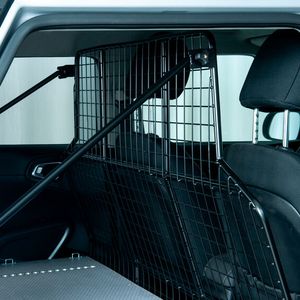 Der Kia E-Soul lässt sich jetzt zum Transporter umrüsten. Dazu wird die Rückbank ausgebaut.(Bild:  Kia)