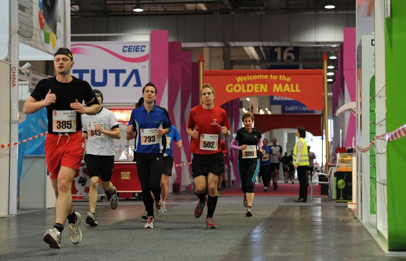 Rund 1.200 Läuferinnen und Läufer nahmen an der 4. Auflage des CeBIT-Run teil. (Archiv: Vogel Business Media)