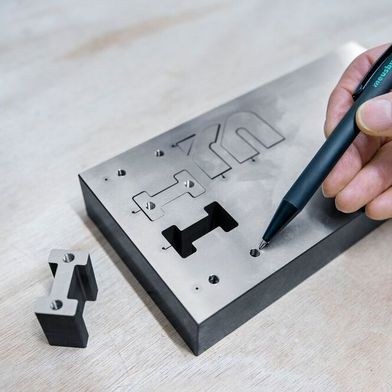 Meusburger blocks for eroding with starting hole and thread (Source: Meusburger)