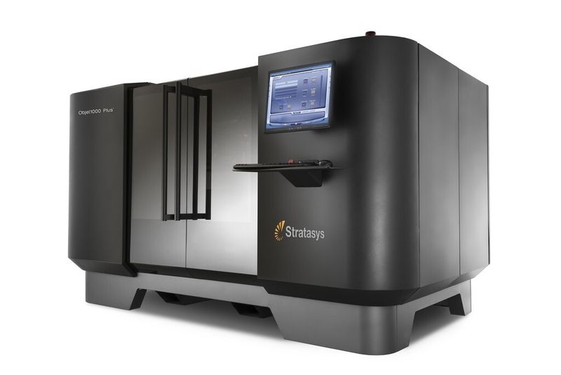 Das Objet1000 Plus 3D-System der Production-Serie druckt im Vergleich zu Vorgängermodellen bis zu 40 % schneller, bei geringerem Kostenaufwand pro hergestelltem Teil. (Bild: Stratasys)