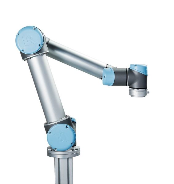 Der UR-Roboter setzt einseitiger Arbeitsbelastung ein Ende. (Kirstine Mengel)