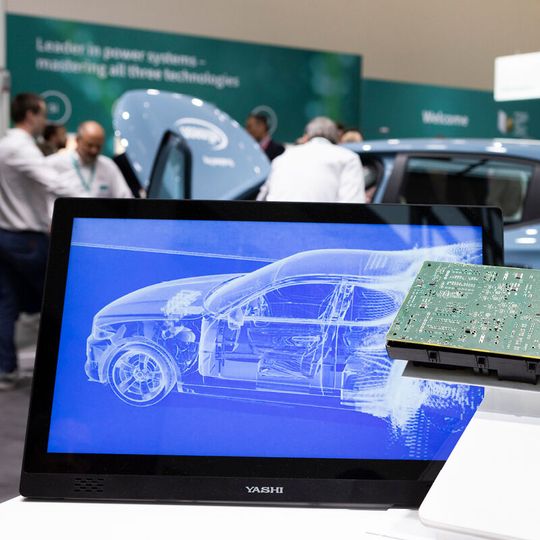 Elektronische Fahrzeugarchitektur auf der electronica.(Bild:  Messe München)