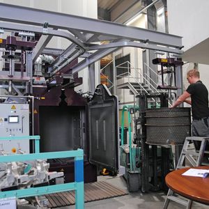 In seinem Testzentrum hat sich Agtos genauer mit Aluminium beschäftigt und sogar eigens dafür ausgelegte Maschinen entwickelt.