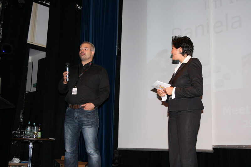 Vortrag über neue Vertriebsideen: Stefan Kimmel (TTC Saarburg) und Daniela Ben Said (Moderation, Vertriebstrainerin) (Archiv: Vogel Business Media)
