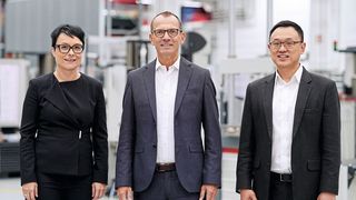 Der ZwickRoell Vorstand: (v. l.), Christine Düber (CSO), Klaus Cierocki (CEO/CFO) und Ping Bu Loke (CTO).  (Bild: ZwickRoell GmbH & Co. KG)