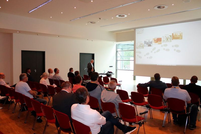 Der VQWS ist Kooperationspartner der Schraubtec und konnte dort zeigen, wie er die Branche auf dem Weg in die Zukunft untersützt. (Bild: Alexander Stark)