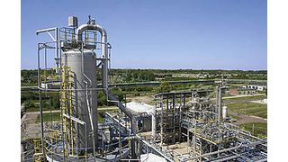 In Bitterfeld produziert Solvay jährlich bis zu 50 000 Tonnen industrielles und reinstes Wasserstoffperoxid  (Bild: Solvay)