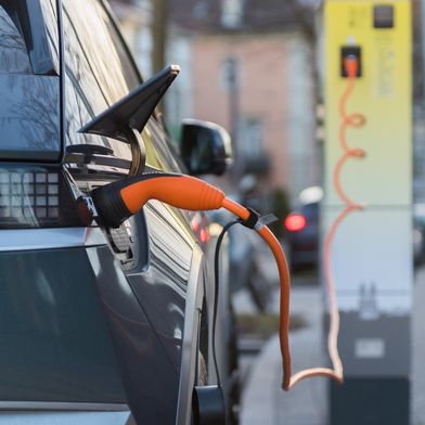 In China, EV drivers predominantly charge at home. The public charging network is now set to be significantly expanded. (Image:Dirk Kunde)