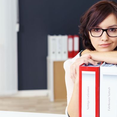 Ein Jobwechsel kommt für viele Beschäftigte in der aktuellen wirtschaftlichen Lage nicht in Frage.  (Bild: © contrastwerkstatt - stock.adobe.com)