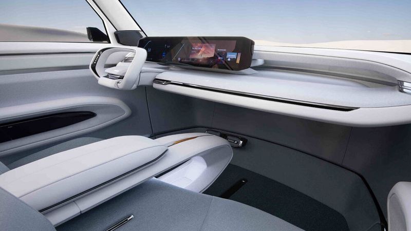 Im gesamten Innenraum kommt veganes Leder zum Einsatz. Echtes wird es auch in der Serienvariante nicht geben. (Kia)