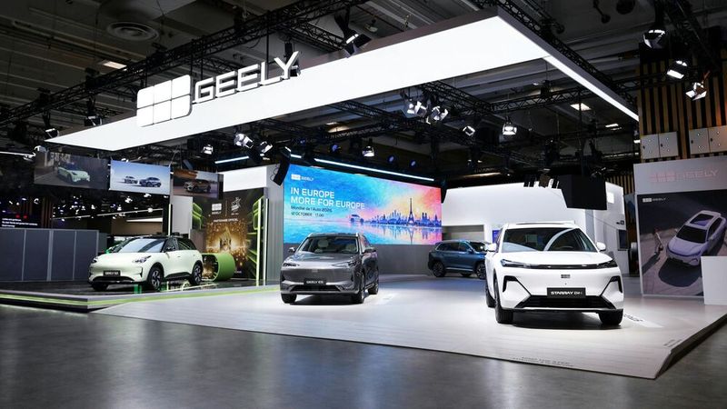 Der Geely-Stand auf dem Pariser Autosalon. (Bild: Geely)