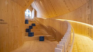 zublin-timber-fuggerei-pavillon-innenraum (Quelle: Eckhart Matthäus)