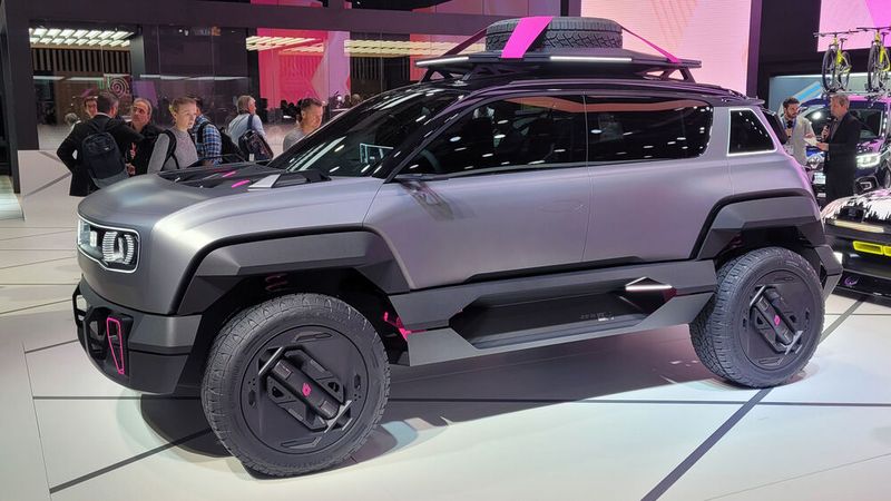 Mit der Studie 4-Ever Trophy zeigte Renault auf der Pariser Automesse einen Ausblick auf die Rückkehr des R4 als SUV.(Bild:  Wehner/Vogel Communication Group)