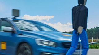 ADAC-Test: Erkennt das System den Fußgänger? (ADAC / Uwe Rattay)