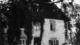 WTW_Erstes_Quartier_Haus_Eitzenberger_1945_49 ()