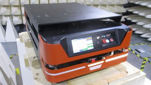 Die UL-3100-Zertifizierung bewertet die elektrische und mechanische Sicherheit der Transportroboter.(Bild:  Safelog)